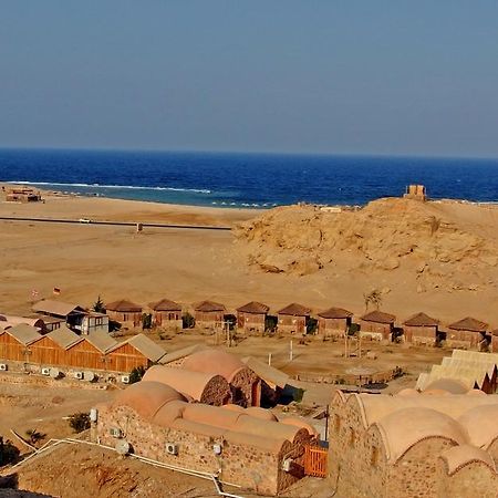 Roots Red Sea Hotel El Qoseir Екстериор снимка