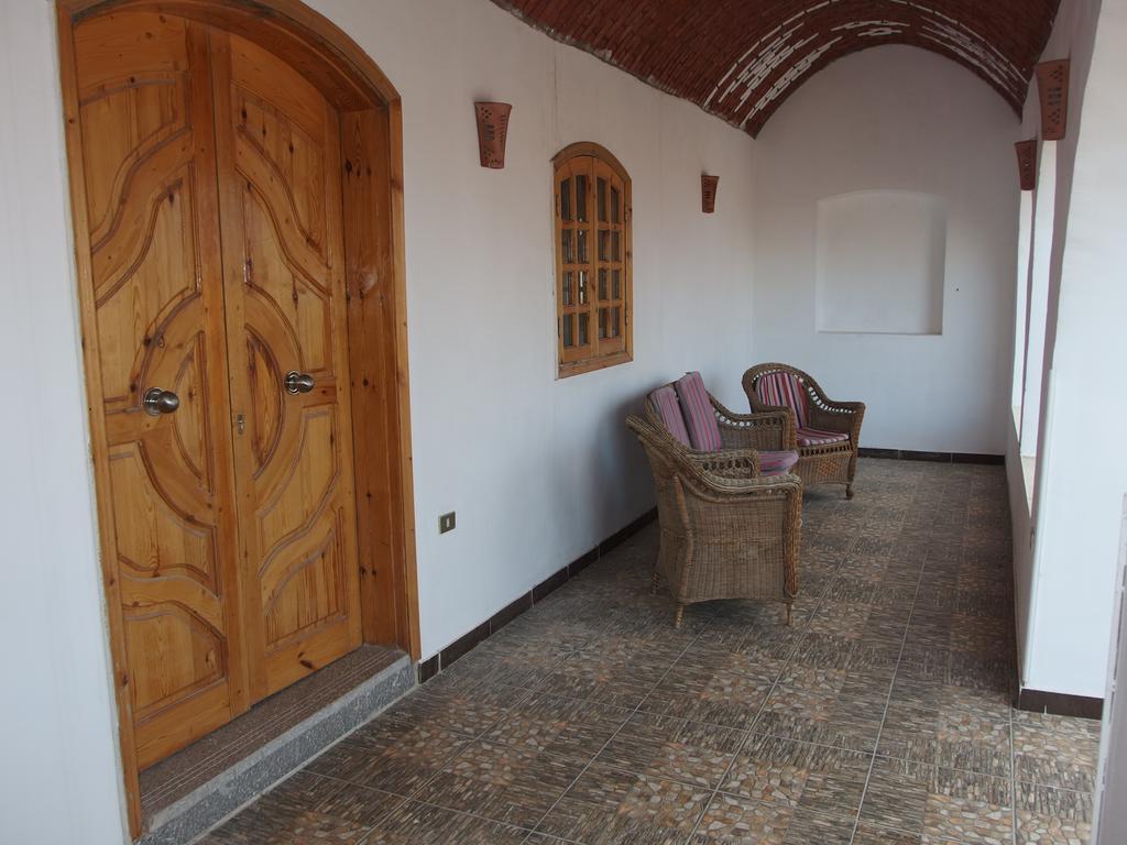 Roots Red Sea Hotel El Qoseir Екстериор снимка