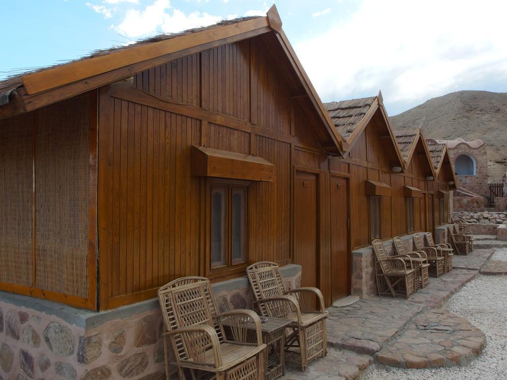 Roots Red Sea Hotel El Qoseir Екстериор снимка