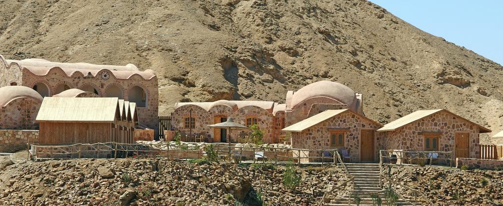 Roots Red Sea Hotel El Qoseir Екстериор снимка