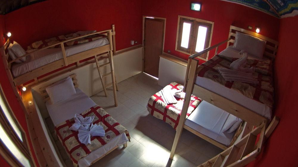 Roots Red Sea Hotel El Qoseir Екстериор снимка