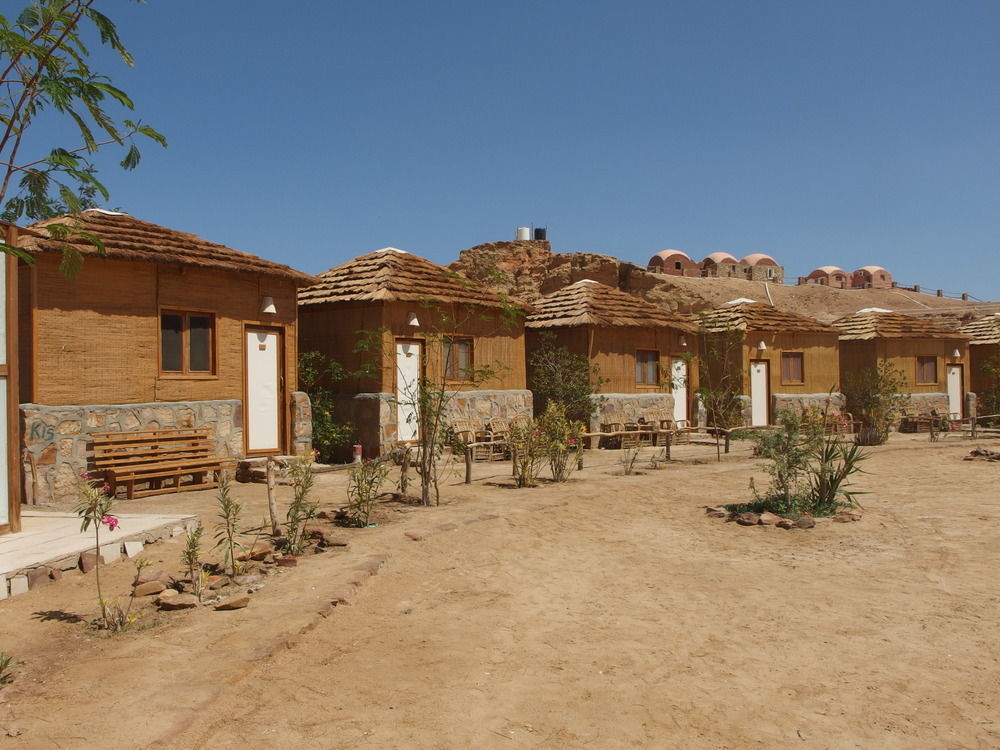 Roots Red Sea Hotel El Qoseir Екстериор снимка
